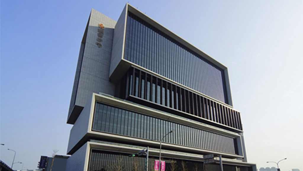 Solteam Opto 本社ビルの写真