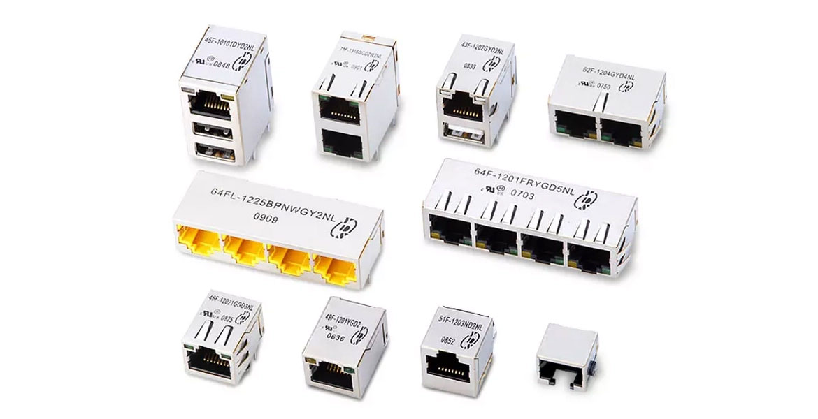 RJ45 ジャック一体型パルストランス製品の写真