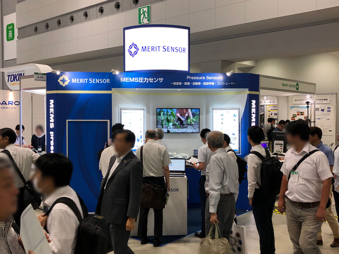 大勢のお客様が Merit Sensor ブースに訪れました