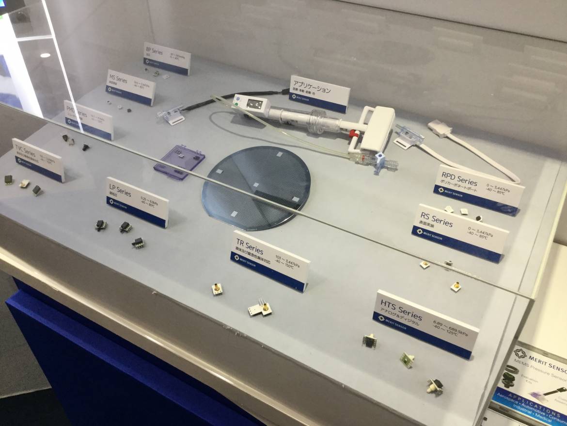 MEMS 圧力センサー製品の展示