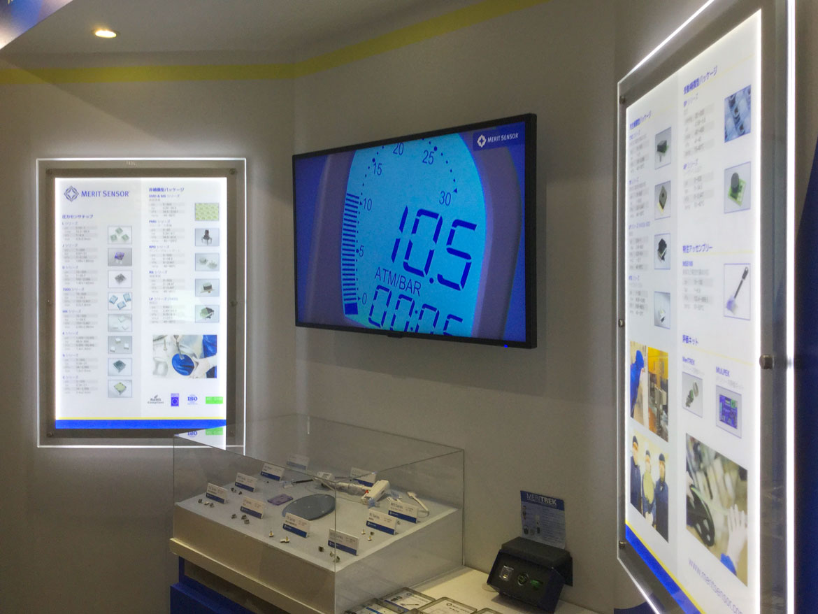 動画とLEDパネルでメーカーと製品が紹介されていました