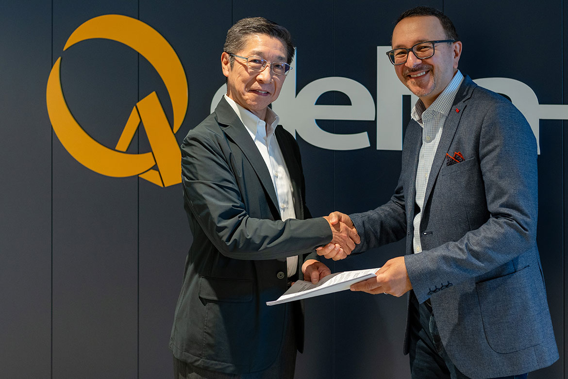 （右）Sam Morovati 氏 Vice President of Sales, Delta-Q Technologies Corporation（左）弊社 代表取締役社長　一木 茂